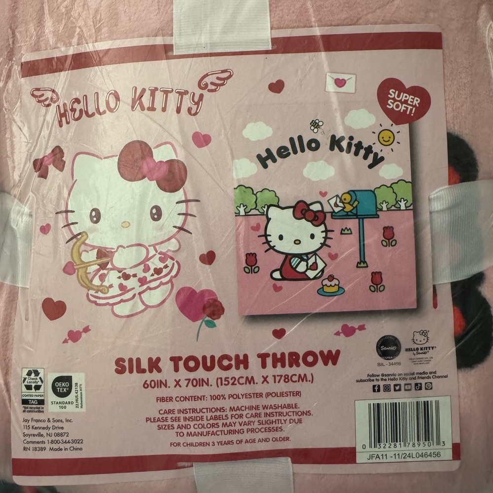 New hello kitty blanket valentines theme